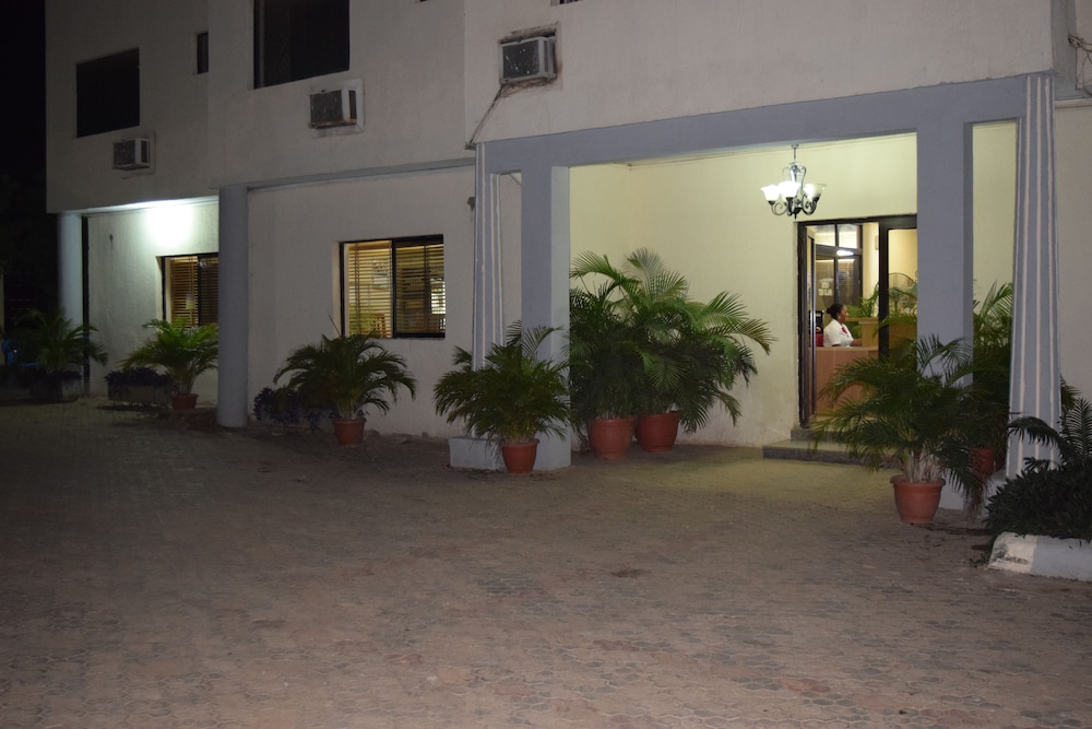 Citilodge Hotel Abuja 57/61