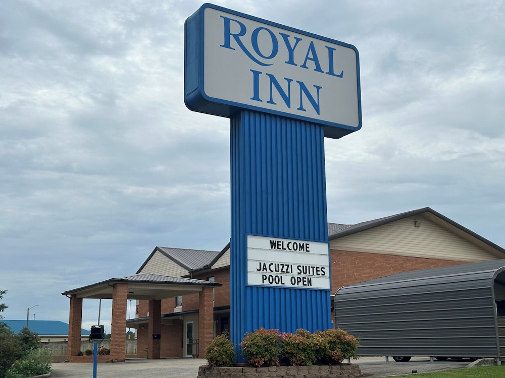 Royal Inn 4/53