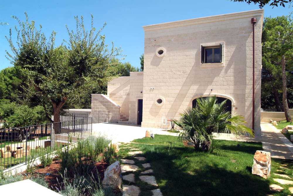 Tenuta Monacelle in MONOPOLI