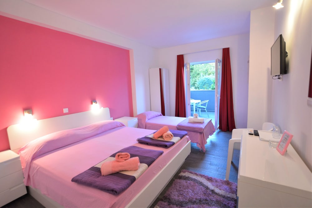 Villa Avantgarde 13/50
