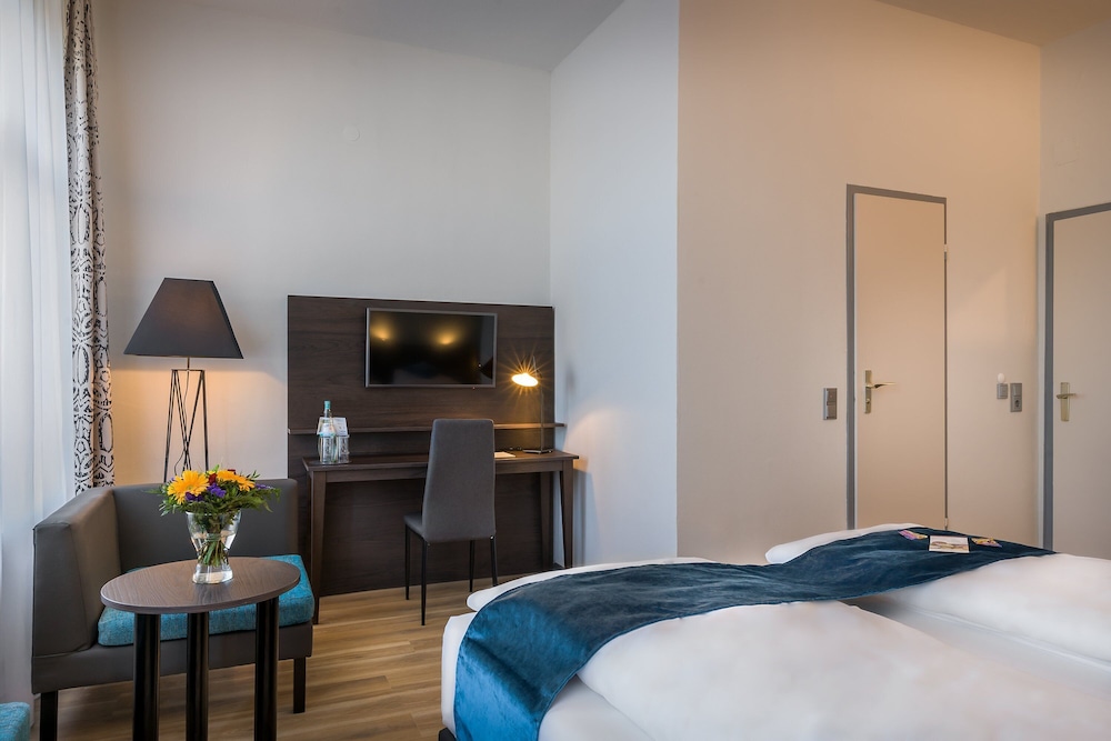 Hotel Ruf 9/30