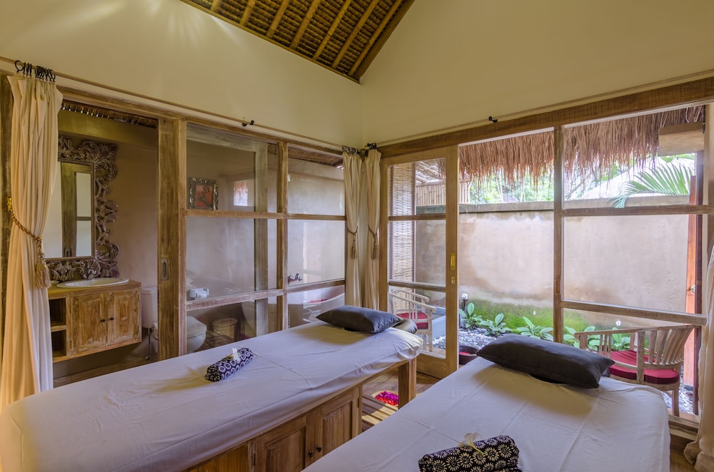 Chili Ubud Cottage 24/72