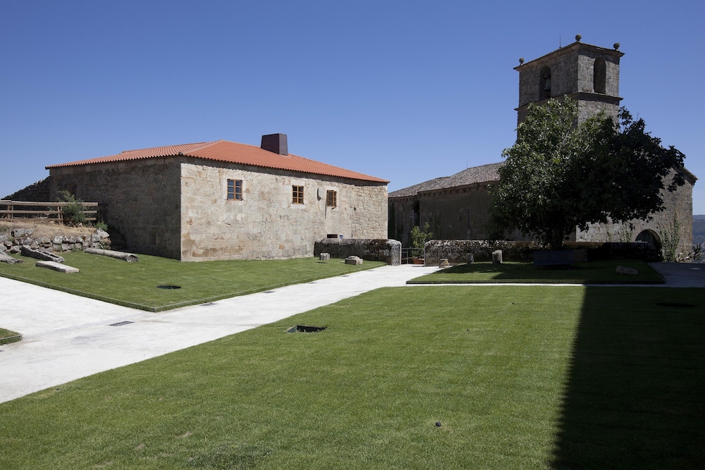 Parador Castillo De Monterrei 27/35