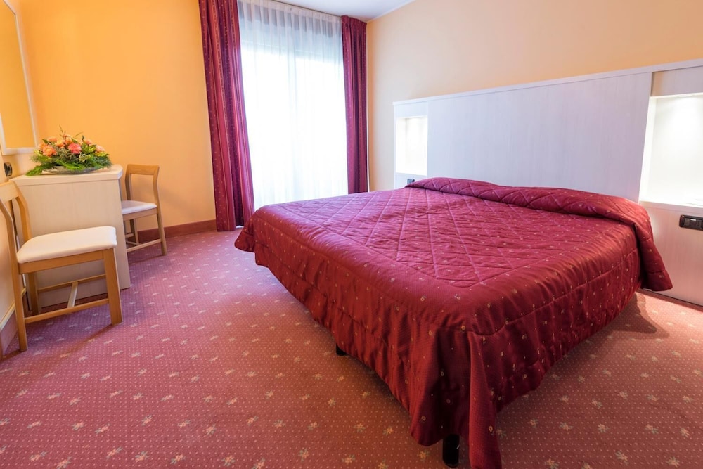 HOTEL BAVARIA 13/30