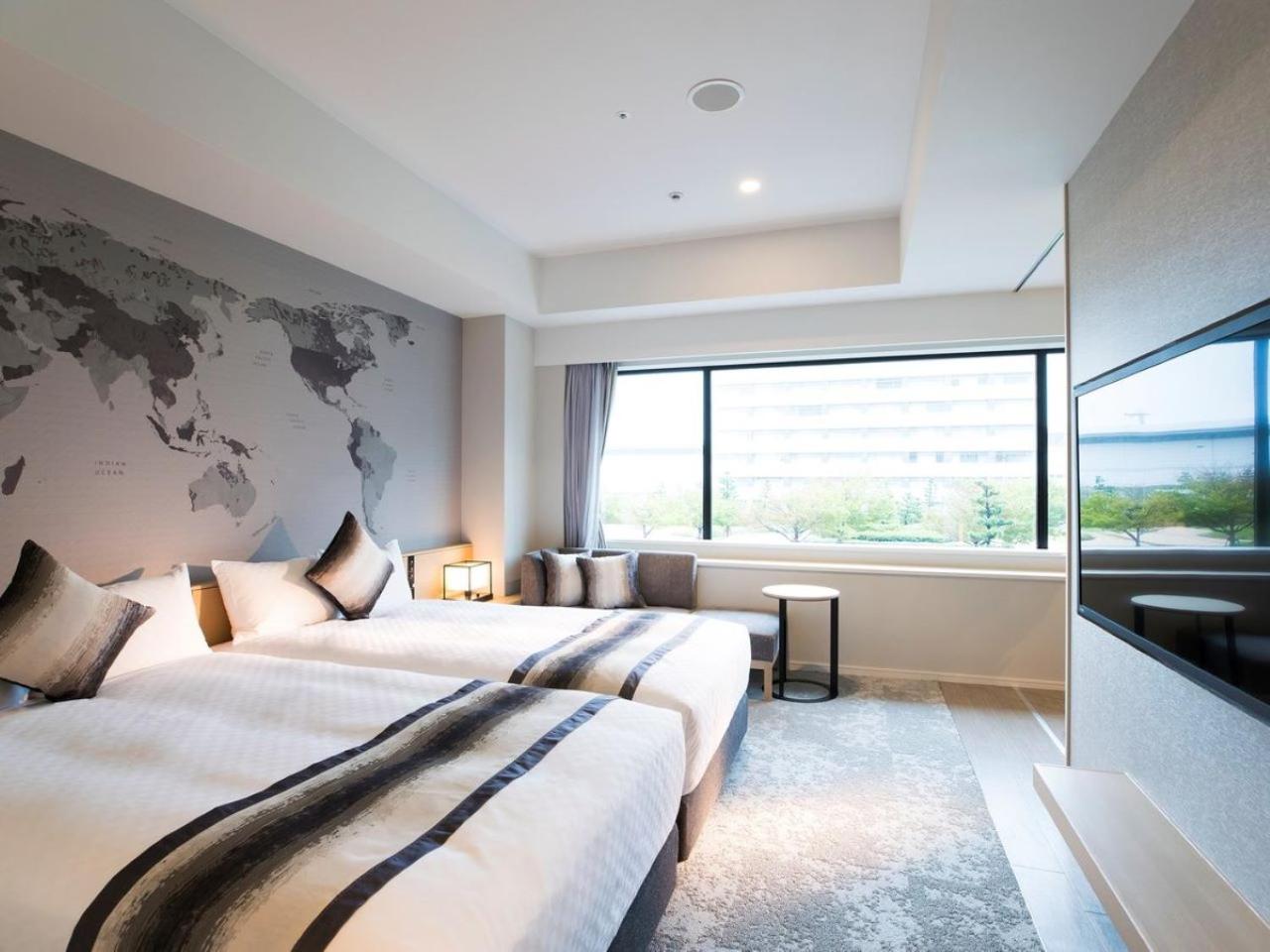 Type C, Superior, Twin Beds, Pacific Building
