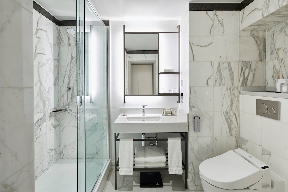Marriott London Hotel Grosvenor Square 12/61