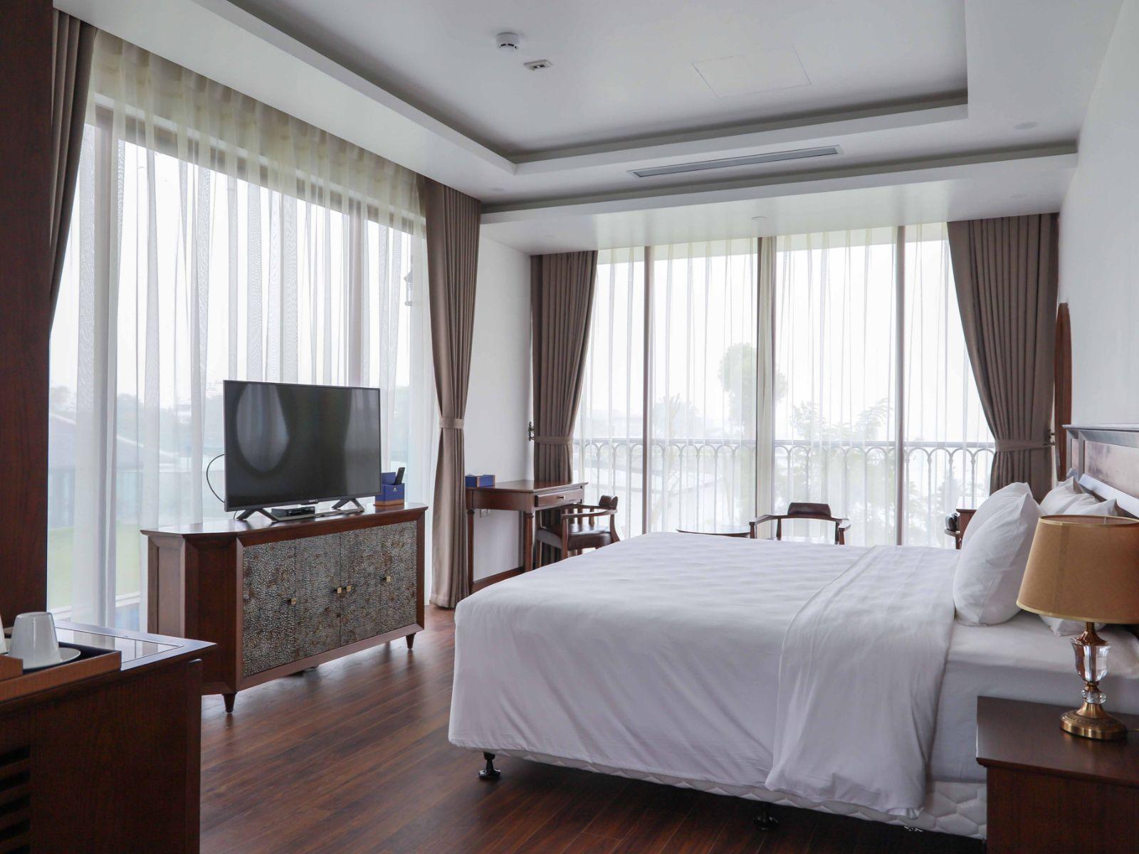 Deluxe, King and Double Bed