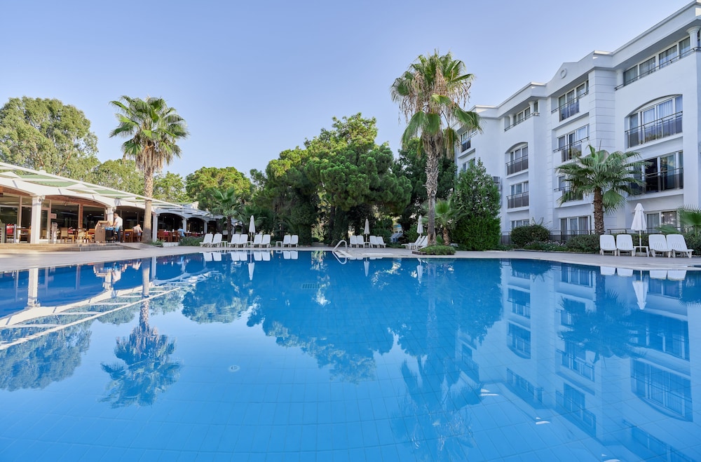 MAYA GOLF HOTEL 47/50