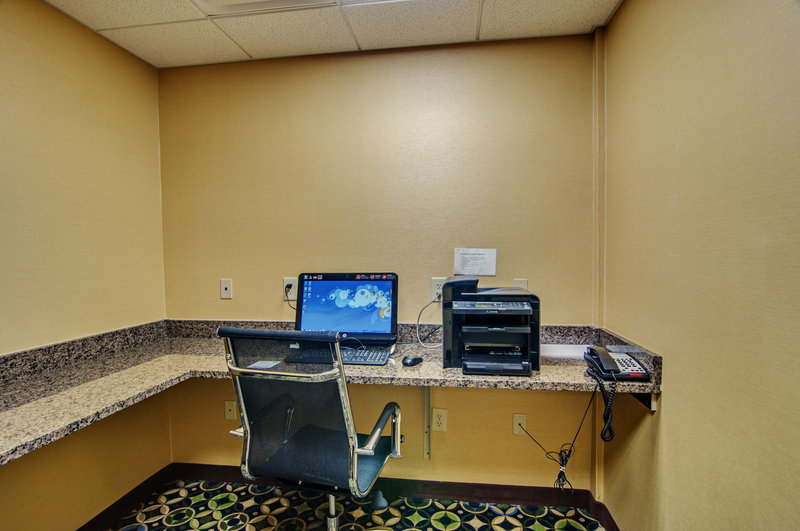 Holiday Inn Express Hotel And Suites Wytheville 61/74