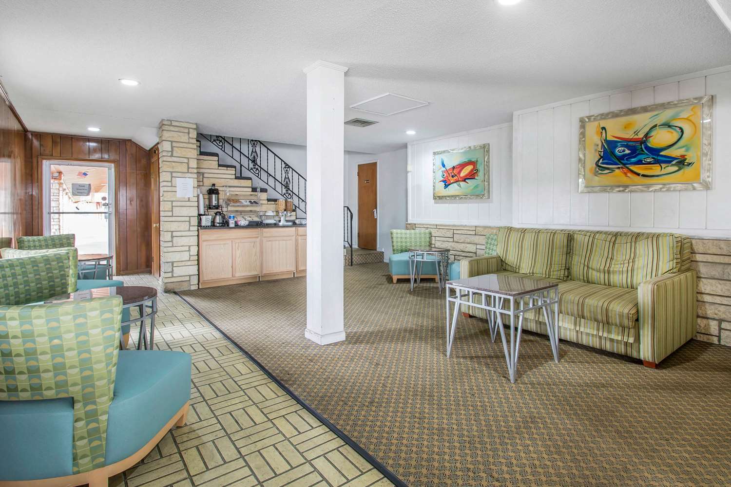 Rodeway Inn & Suites Winter Haven Chain of Lakes 29/35