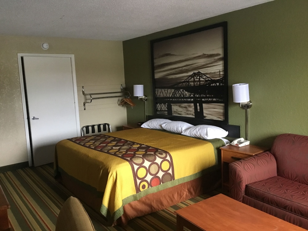 Super 8 by Wyndham Meridian 15/25