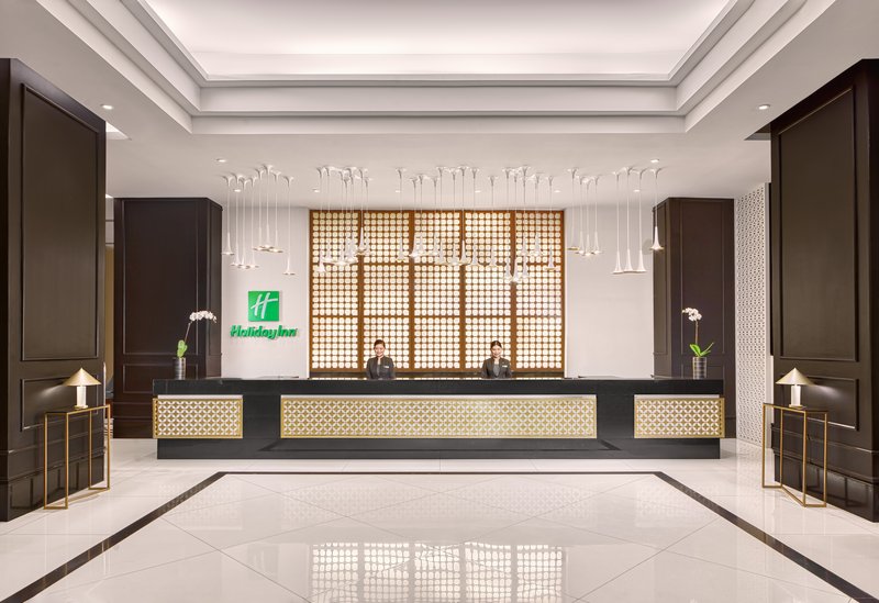 Holiday Inn Galleria Manila 8/74