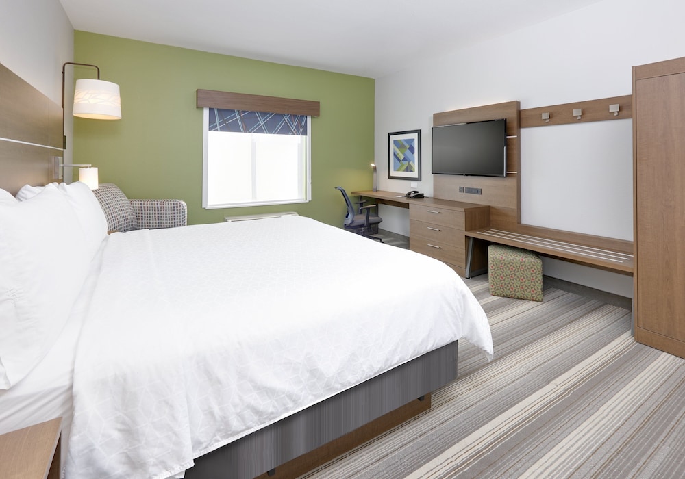 Holiday Inn Express Hotel And Suites Denton Unt Twu 16/68