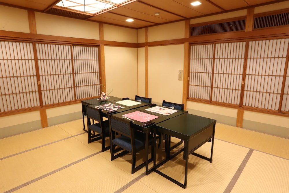 Oyado Ikegami 42/47