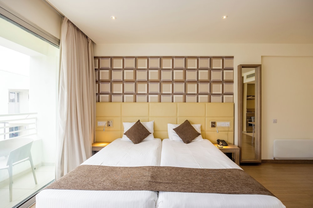 Melpo Antia Hotel & Suites 15/69