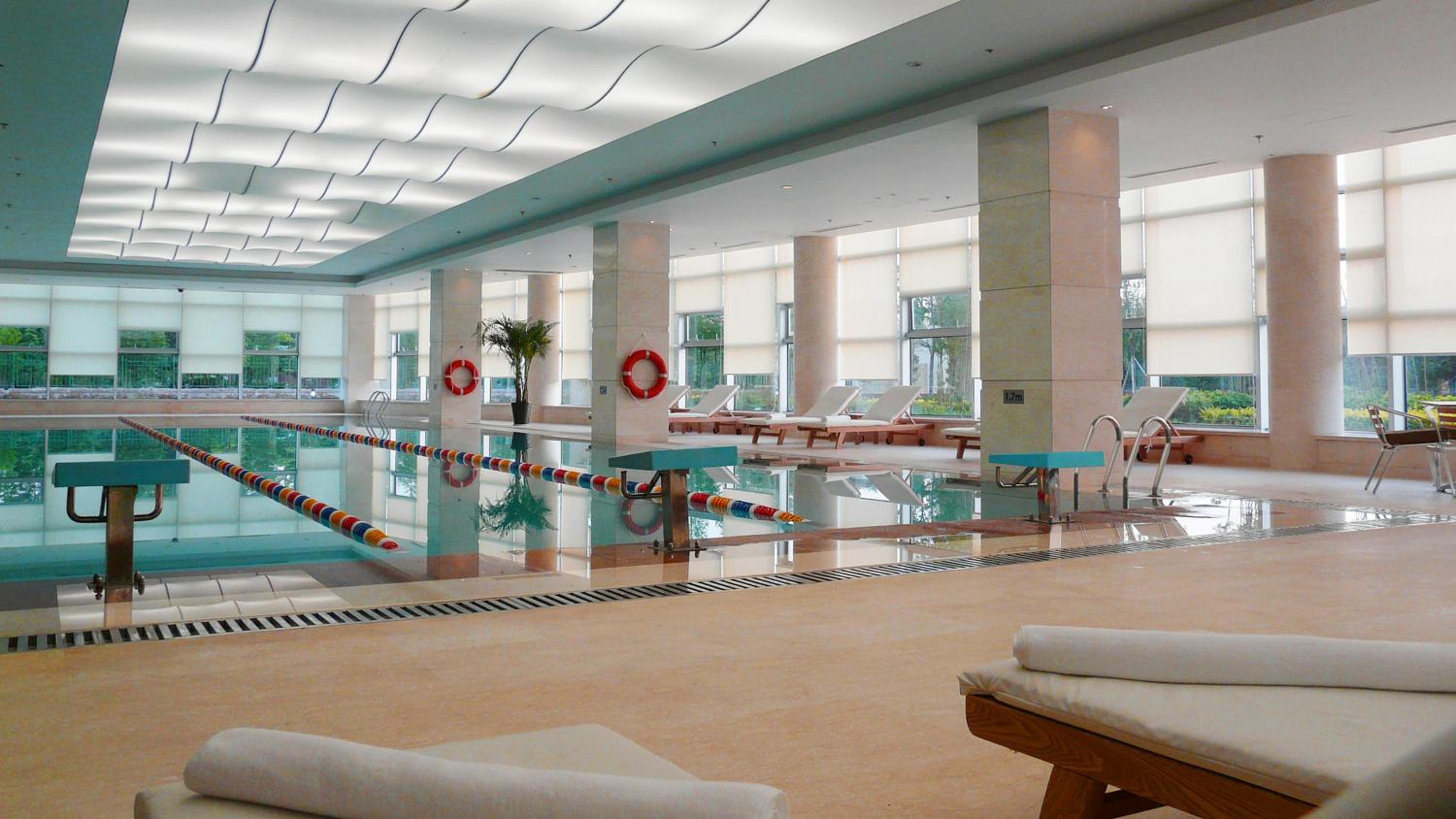 Holiday Inn Qingdao Parkview 22/49
