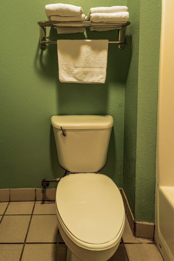 Oyo Hotel Yoakum West 48/74