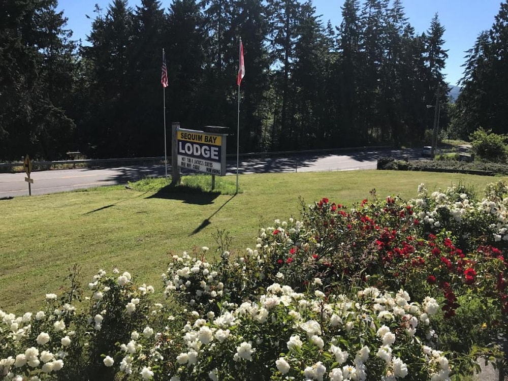 Sequim Bay Lodge 39/43