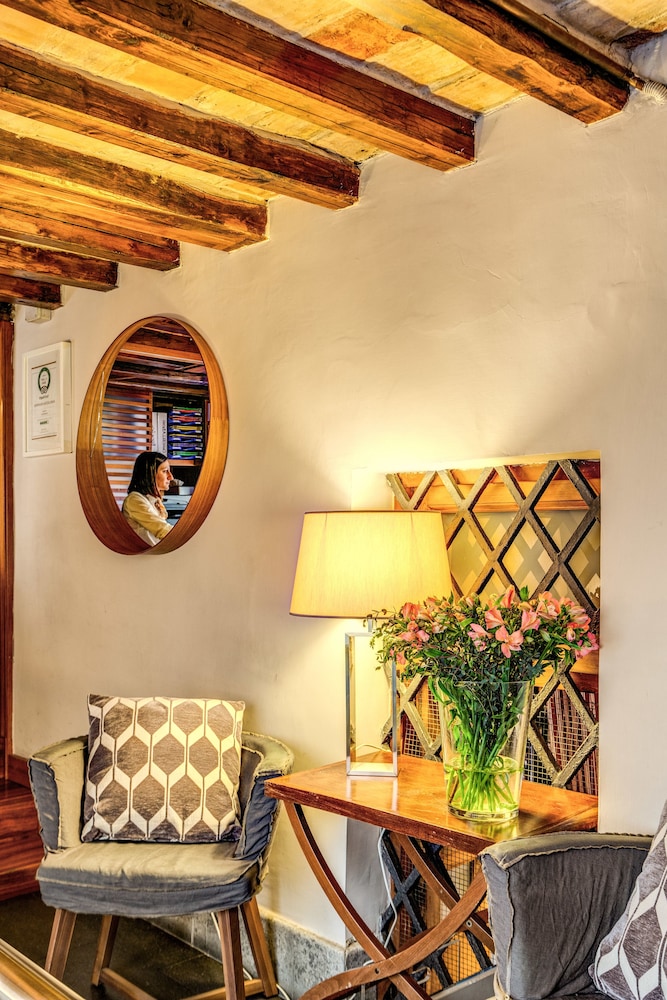 Trevi B&B Roma 48/74