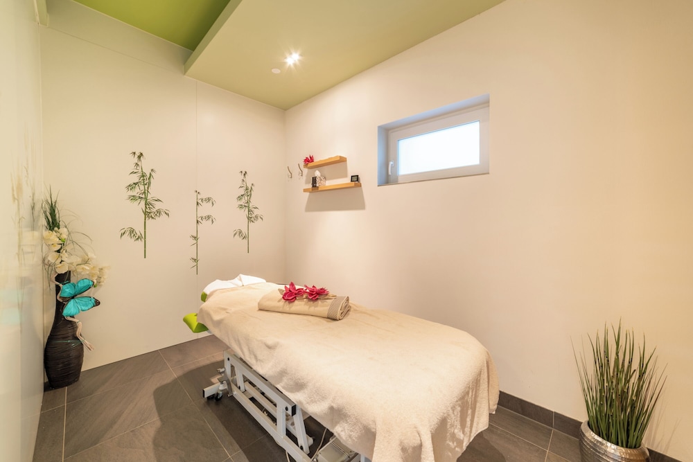 Villa Ludwig Suite Hotel 25/50