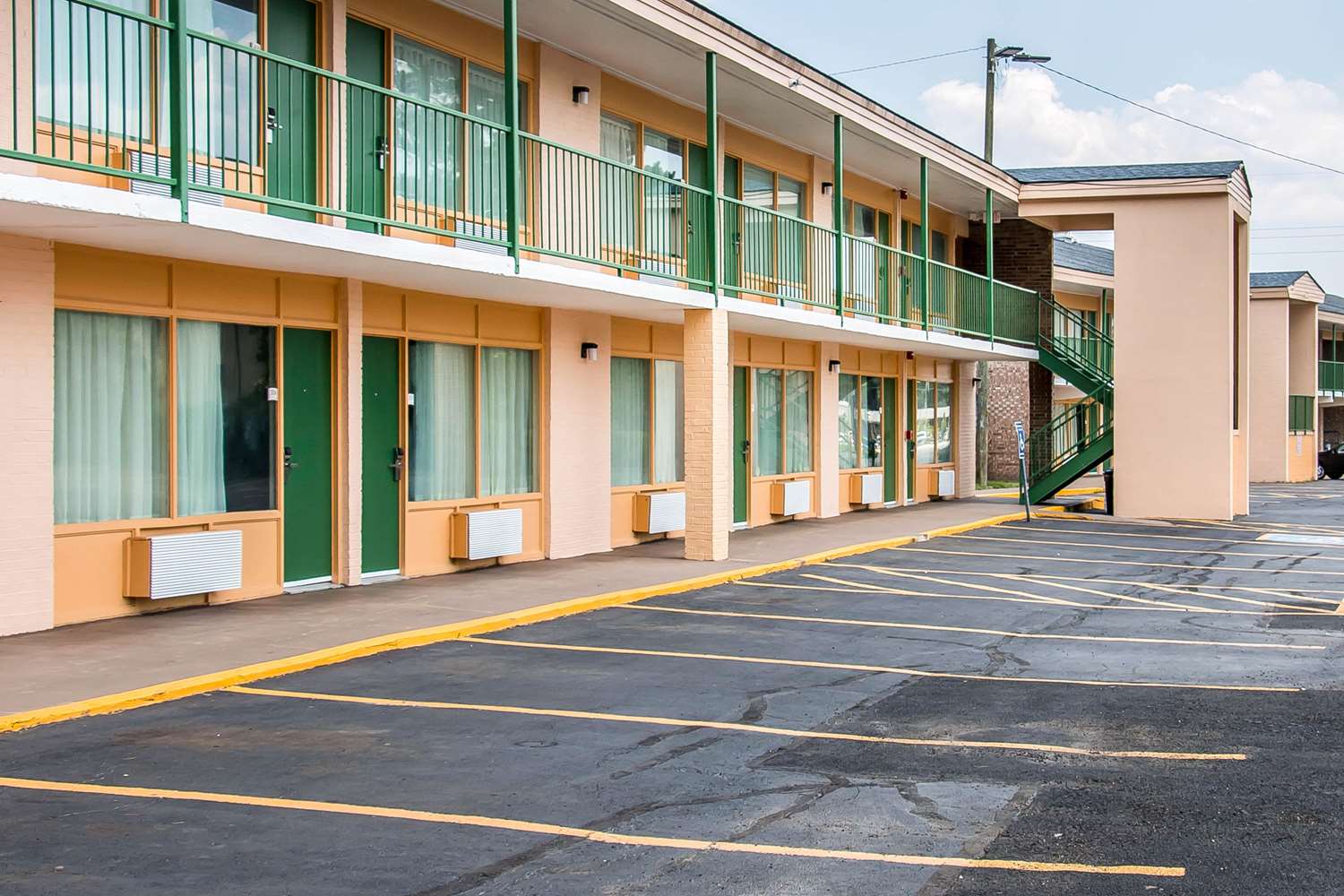 Quality Inn Hinesville - Fort Stewart Area 29/31