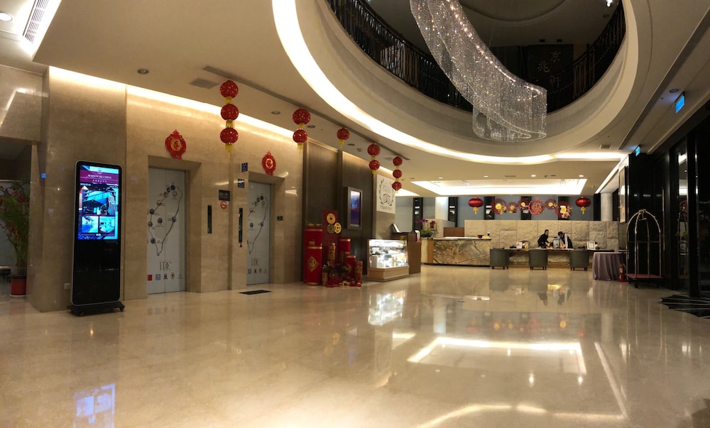Golden Tulip Zhong Xin Hotel Taichung 10/63