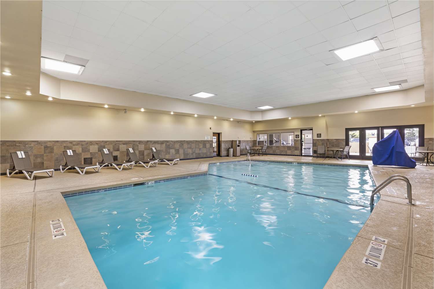Best Western Plus The Charles Hotel 25/42
