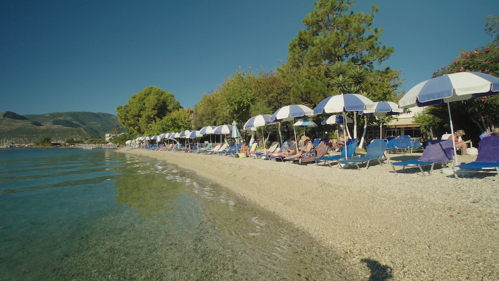 Avra Beach Hotel 6/55