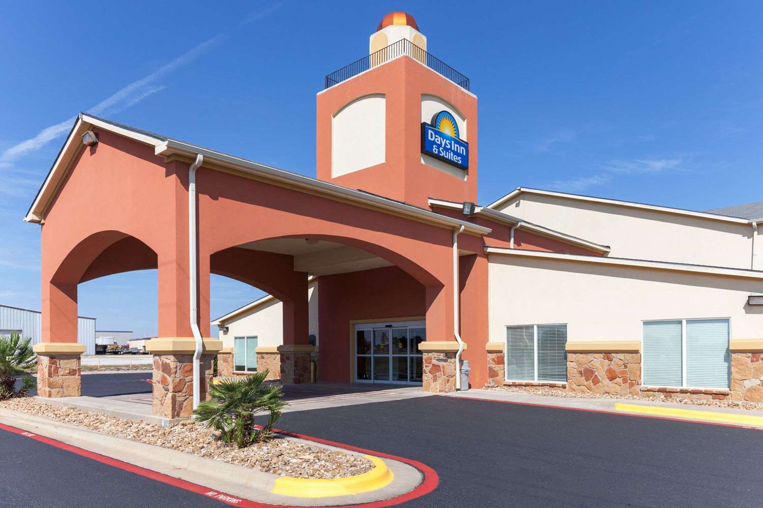 Super 8 by Wyndham Groesbeck 2/14