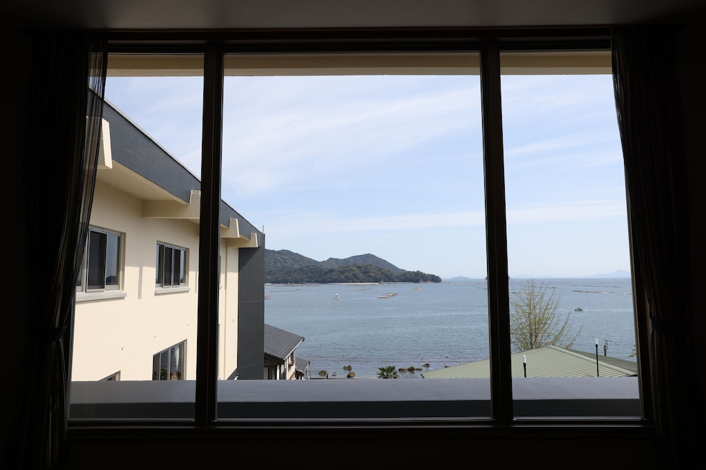 Miyahama Grand Hotel 1/24