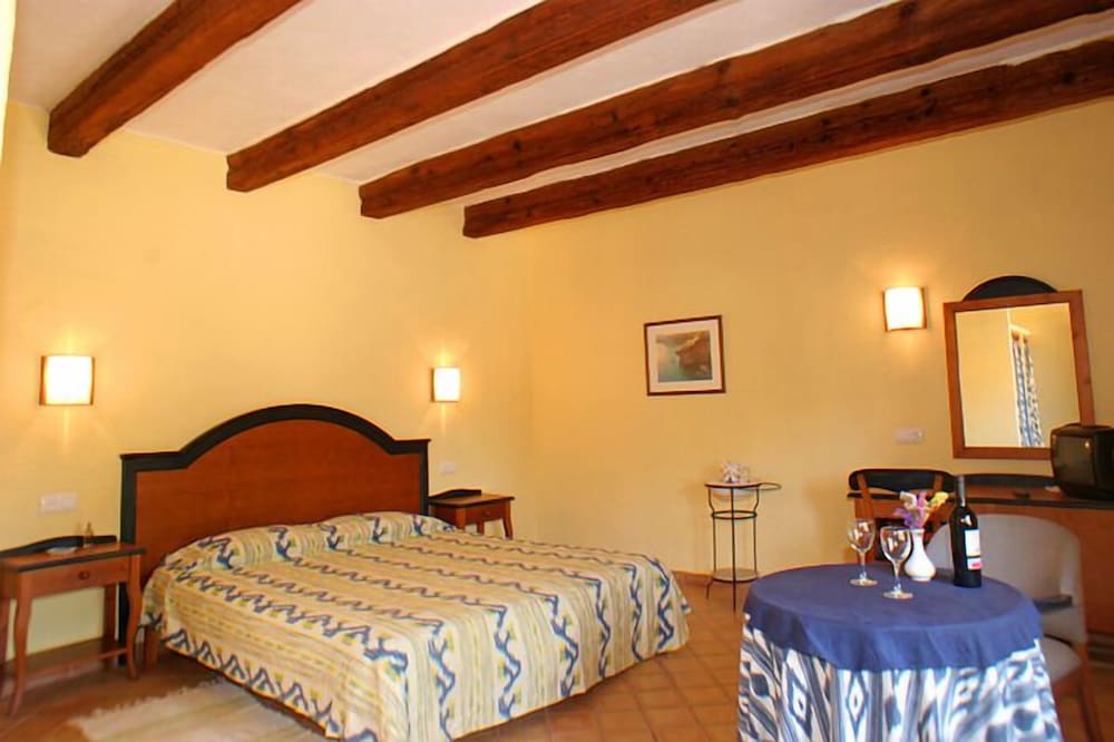 FINCA SON GUARDIOLA 7/28
