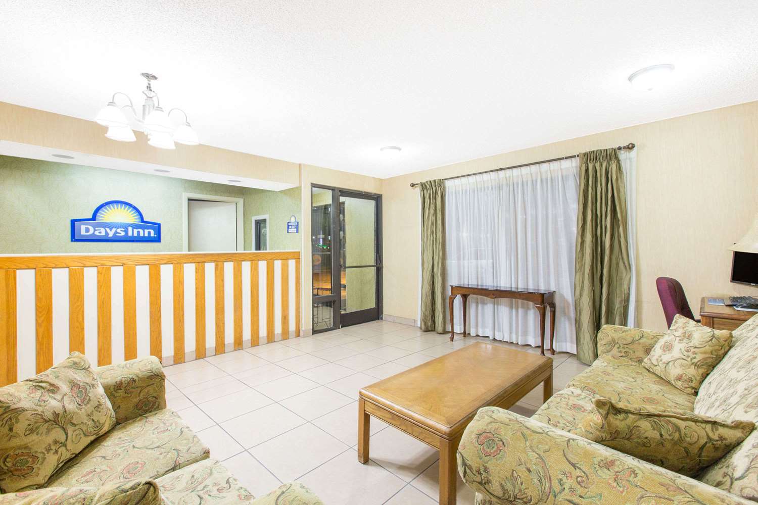 Days Inn by Wyndham Ripley 8/13