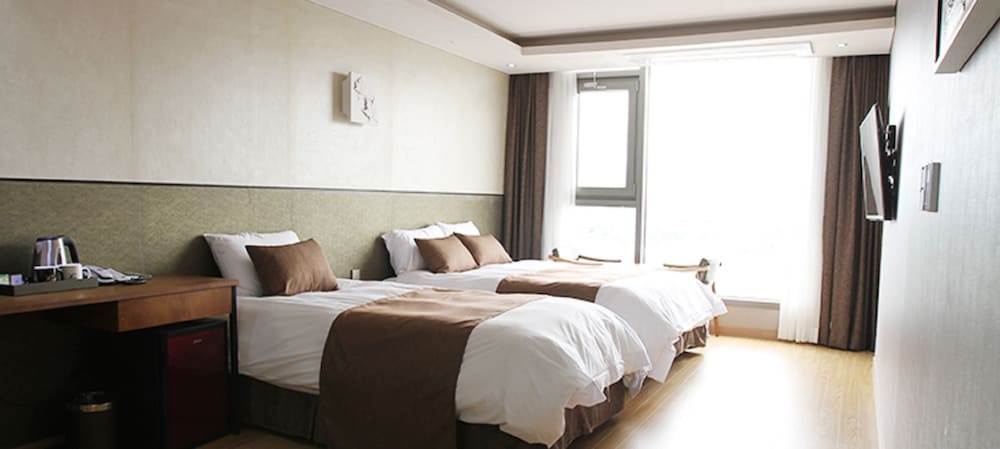 Black Sands Hotel 17/45