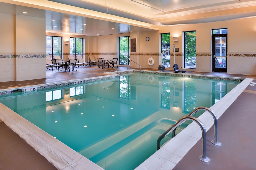 Hyatt Place Herndon/Dulles Airport-East in HERNDON - VA