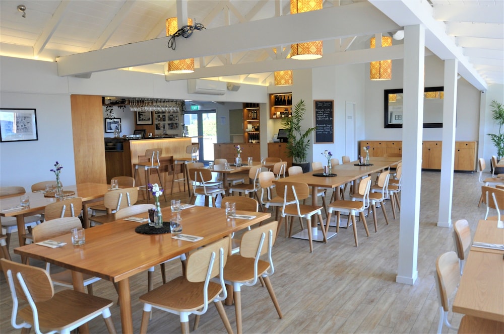 Waiheke Island Resort 56/70