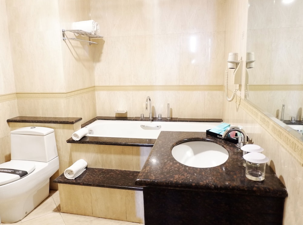 Grage Hotel Cirebon 6/71