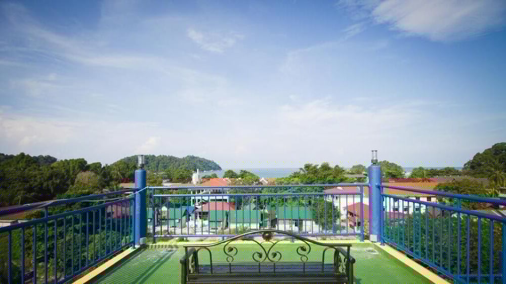 Mny Hotel & Resort 33/47