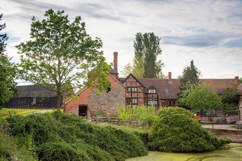 Huntlands Farm 57/64