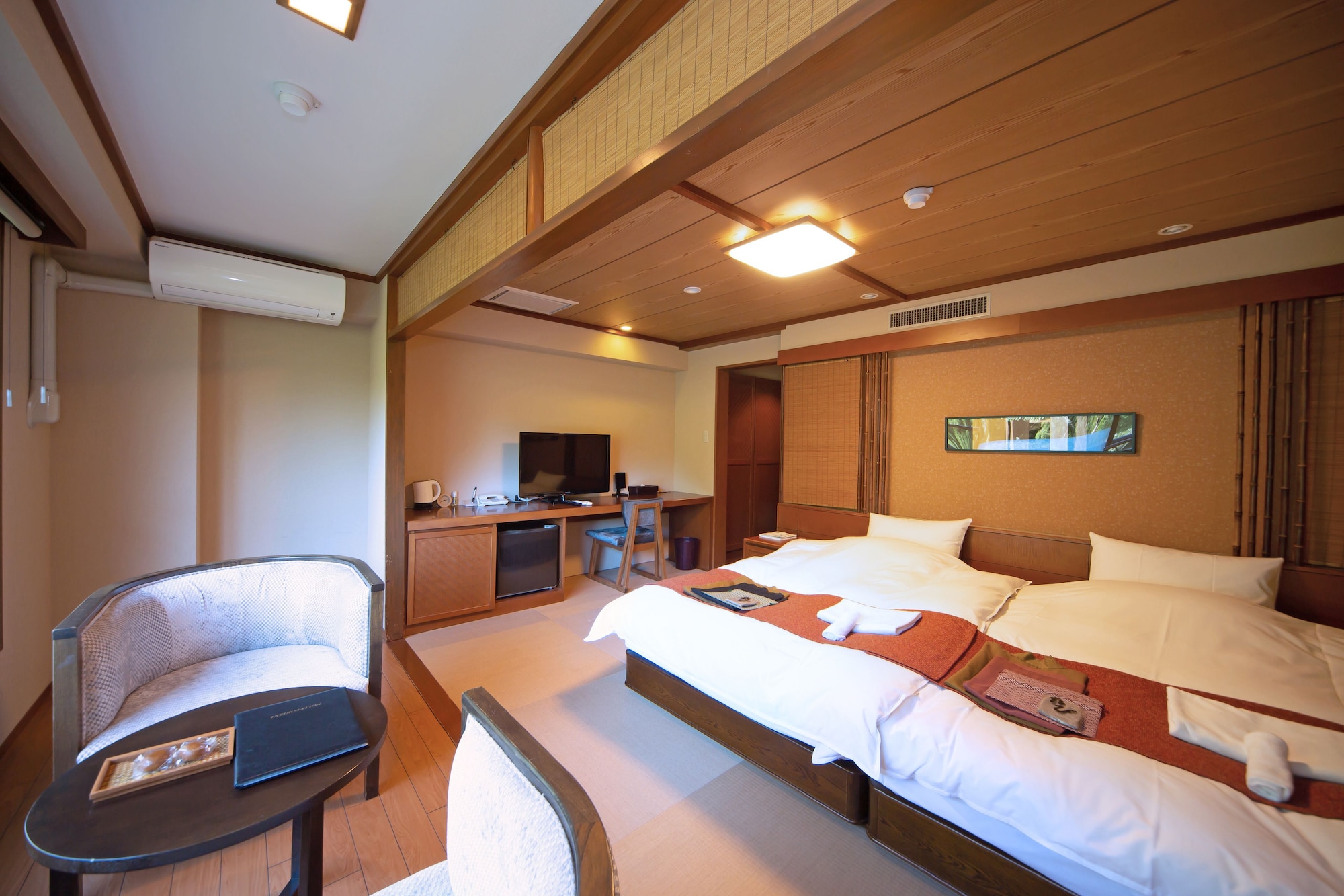 TRADITIONAL, TWIN BEDS