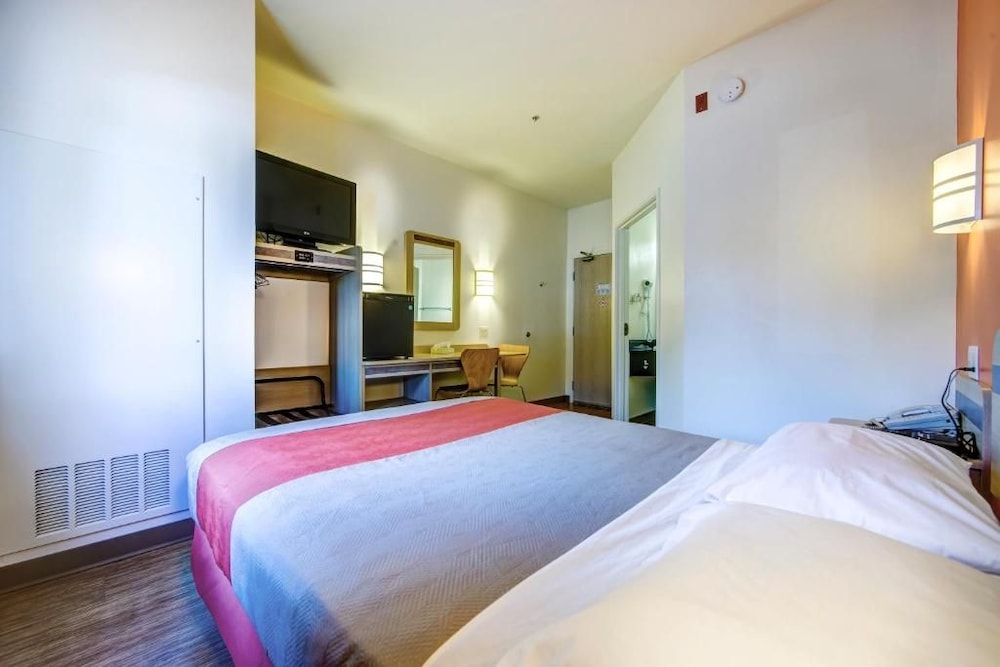 Motel6 Burlington On - Toronto West - Oakville 32/61