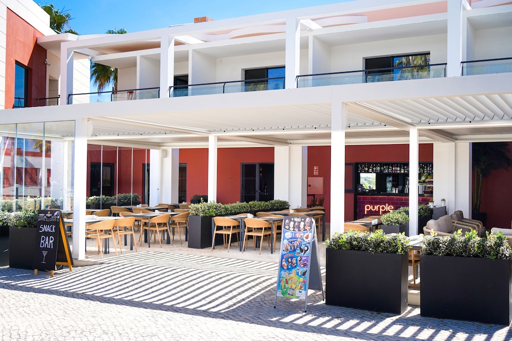 Vitors Village in LAGOA