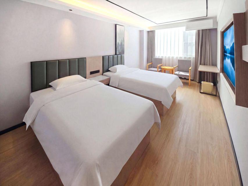 Business, Twin Beds