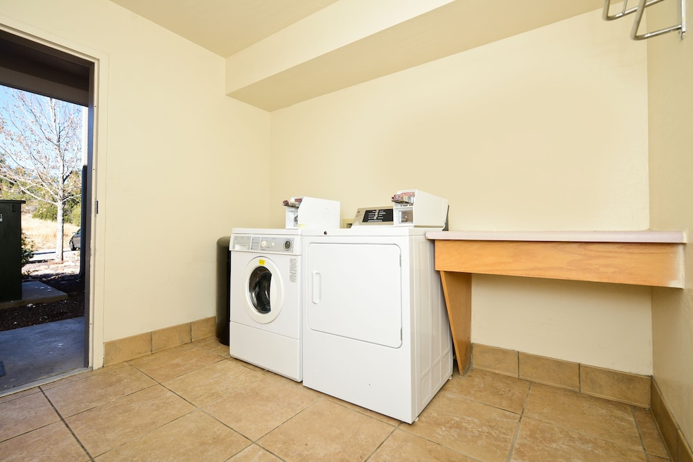 Best Western Sawmill Inn 17/31