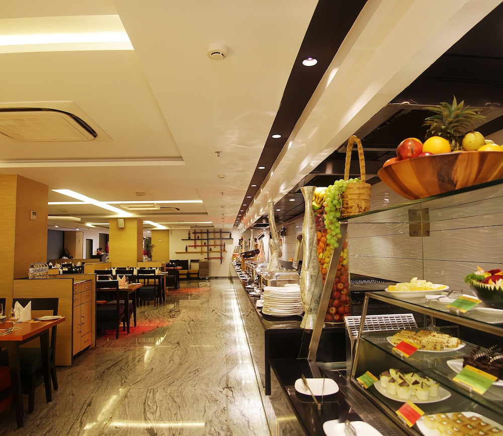 Effotel By Sayaji Indore 59/68