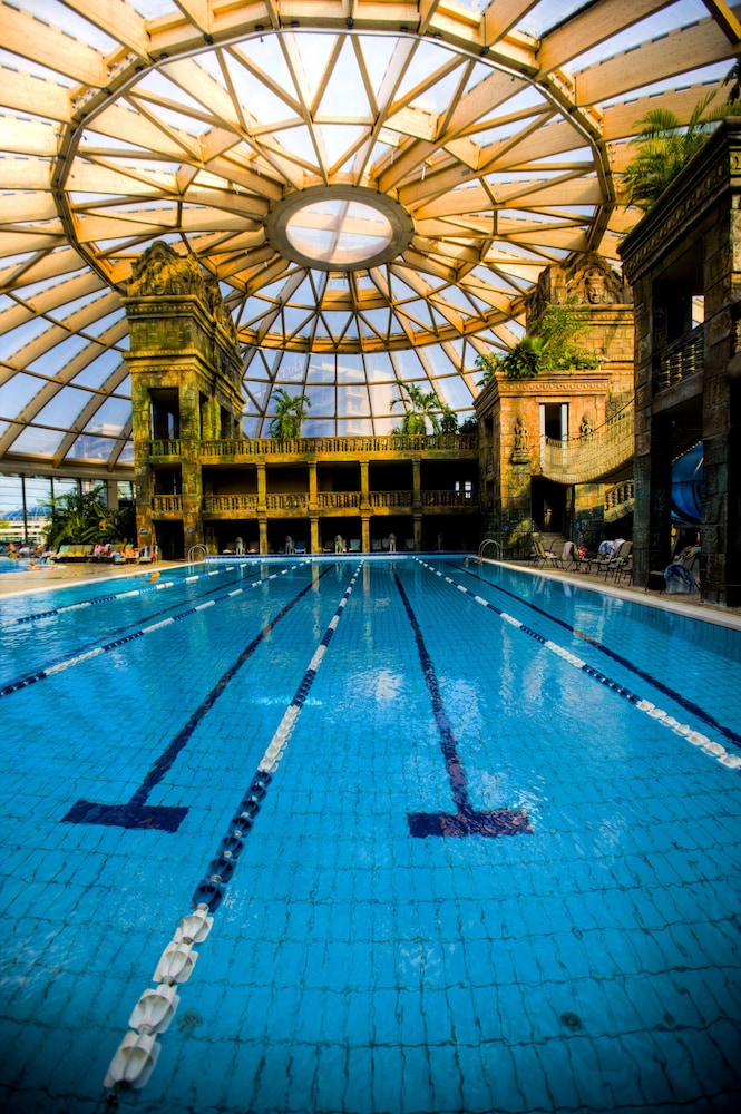 Aquaworld Resort Budapest Formerly Ramada Resort Aquaworld Budapest 48/81
