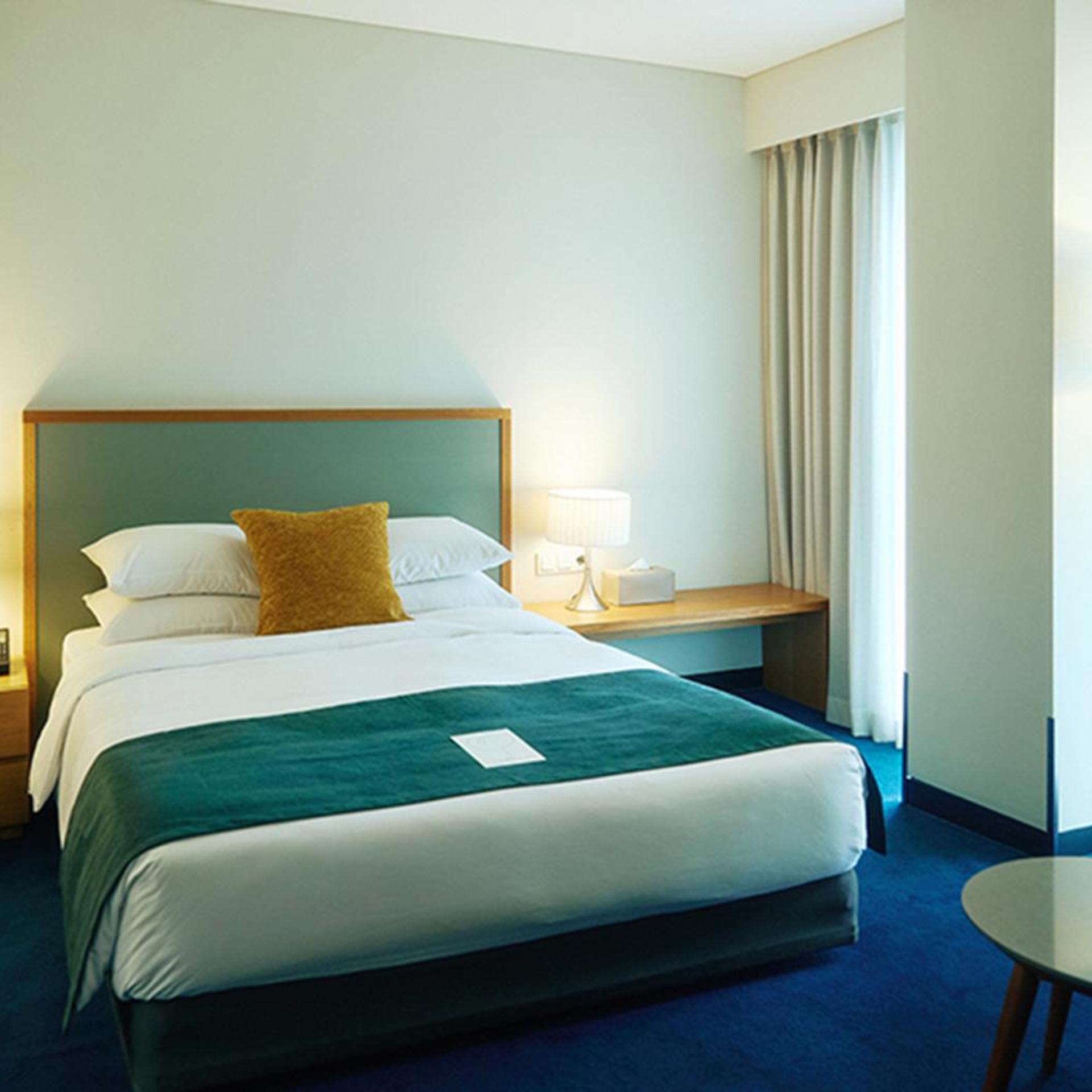 West, Lacasa, Double Bed