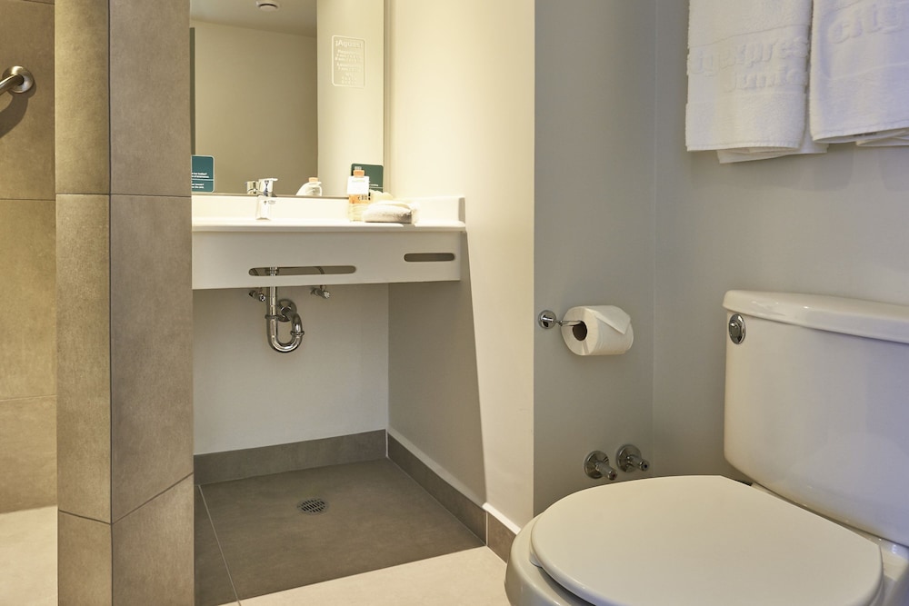 City Express Junior by Marriott Toluca Zona Industrial 39/39