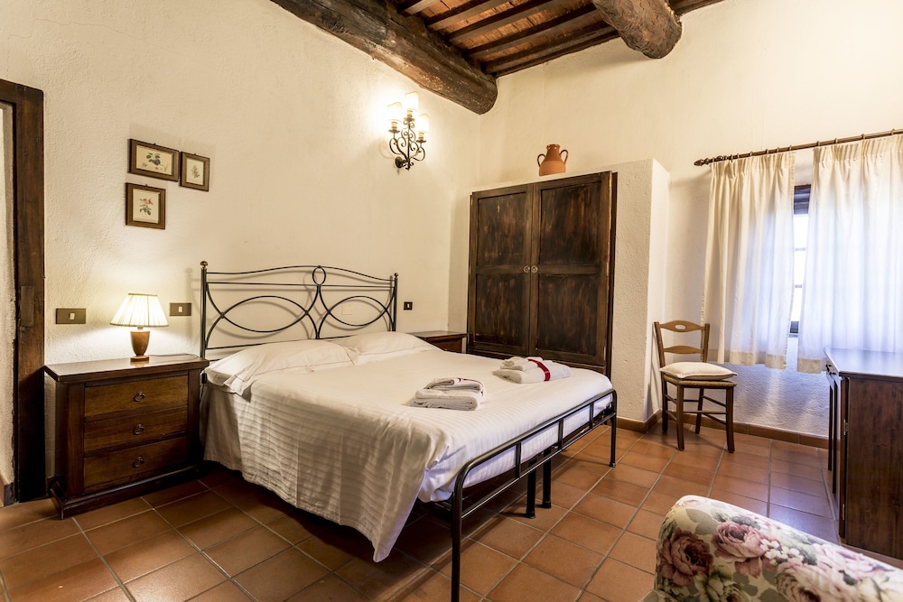 Residence Borgo Il Poggiaccio 46/82