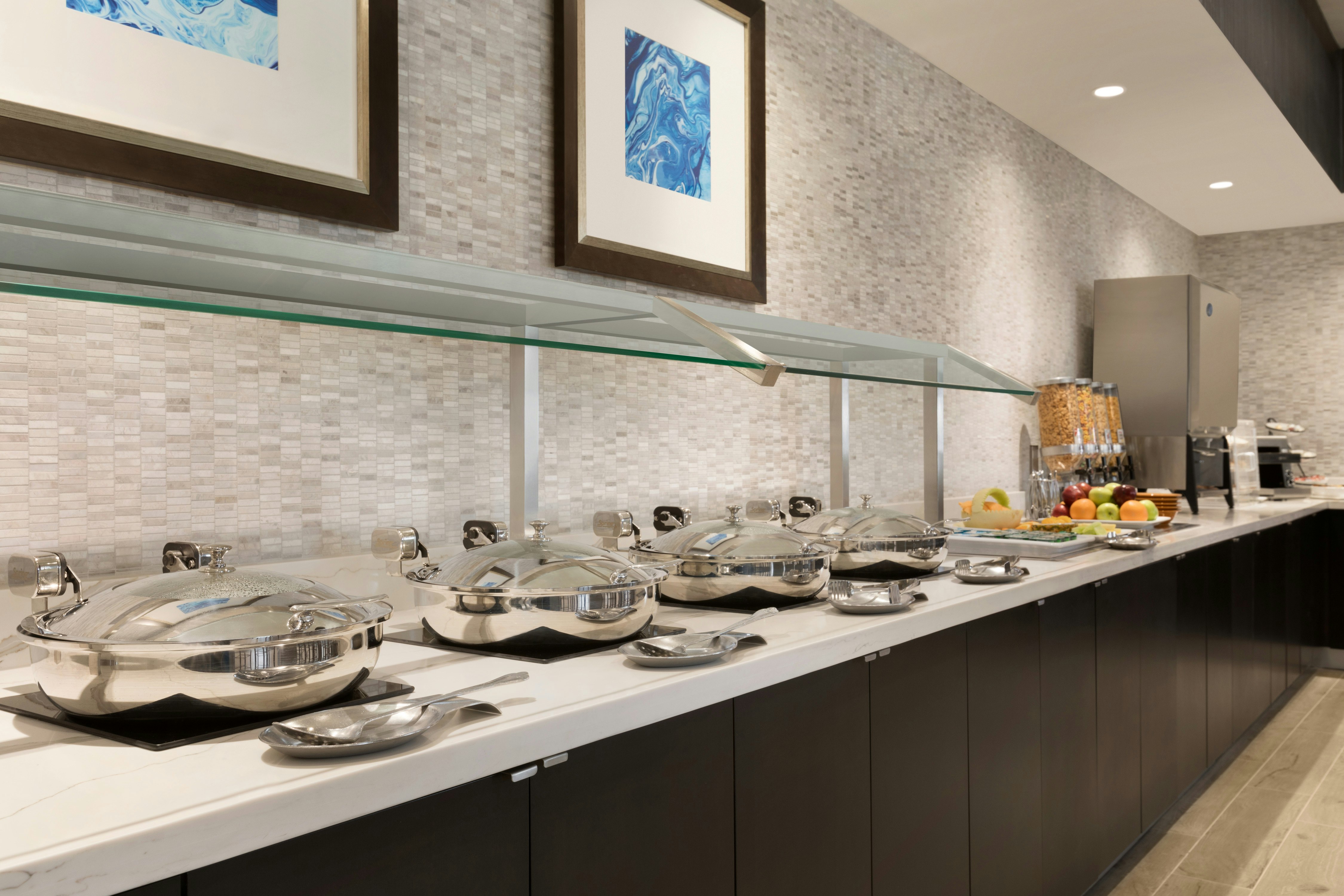 Embassy Suites By Hilton Toronto Airport 55/55