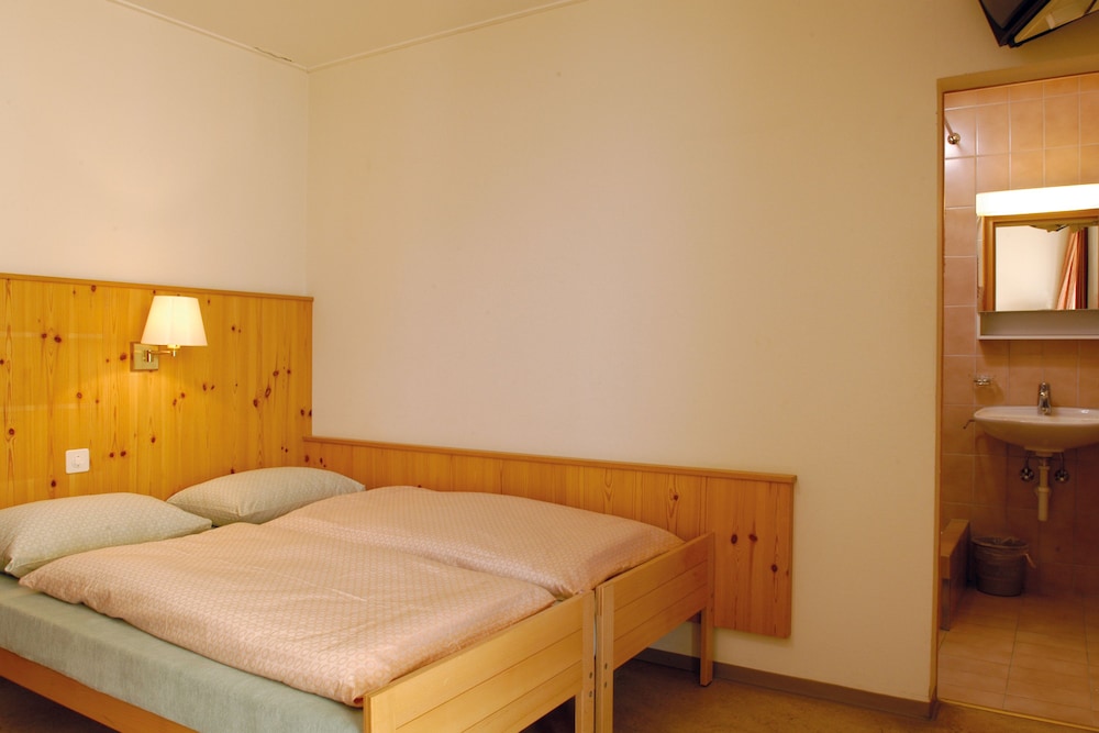 Davos Youthpalace 11/62